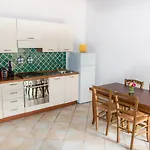 Cava Francese Aparthotel *