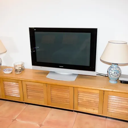 Cava Francese Ξενοδοχείο με διαμερίσματα *