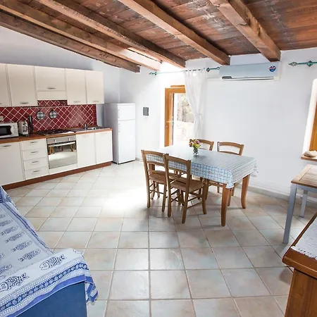 Cava Francese La Maddalena